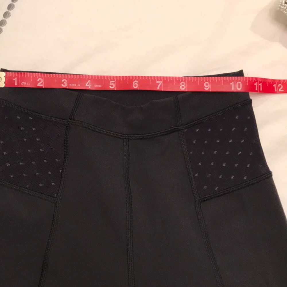 Lululemon Exercise Pants With Mesh Inserts - image 7